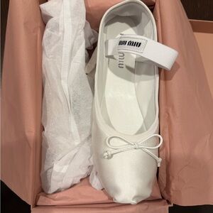 NWT! Miu Miu Ballerina Flats 🩰 size 39